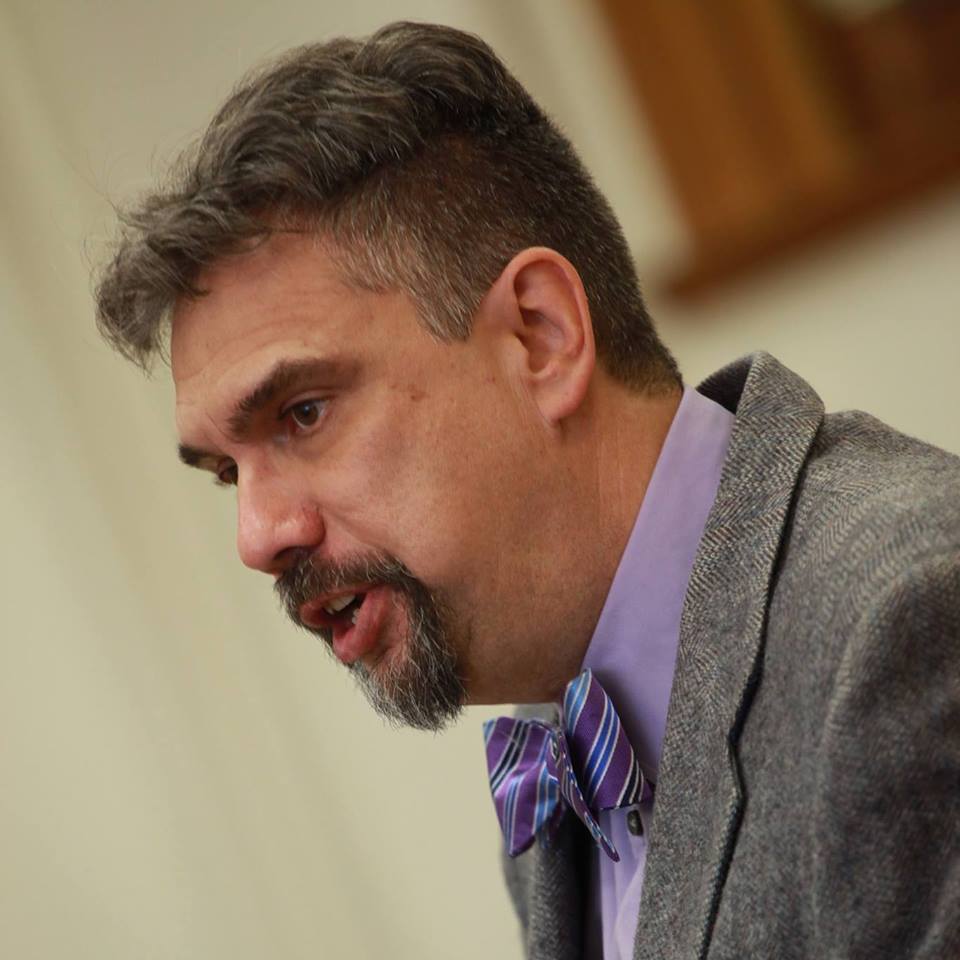 DeLaTorre-photo2.jpg