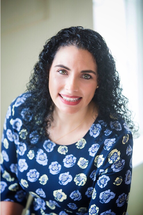 Elaine-Penagos_Headshot.jpg